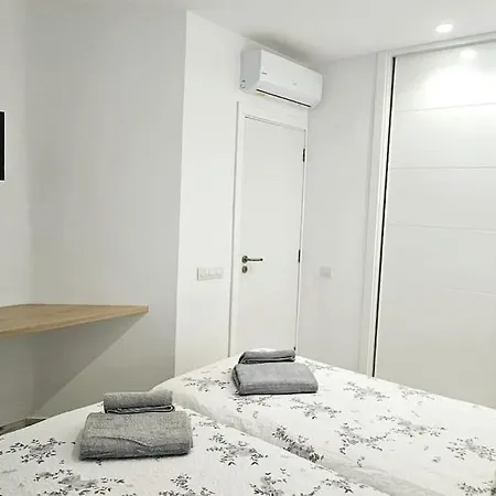 Altamira Paradise Apartament *